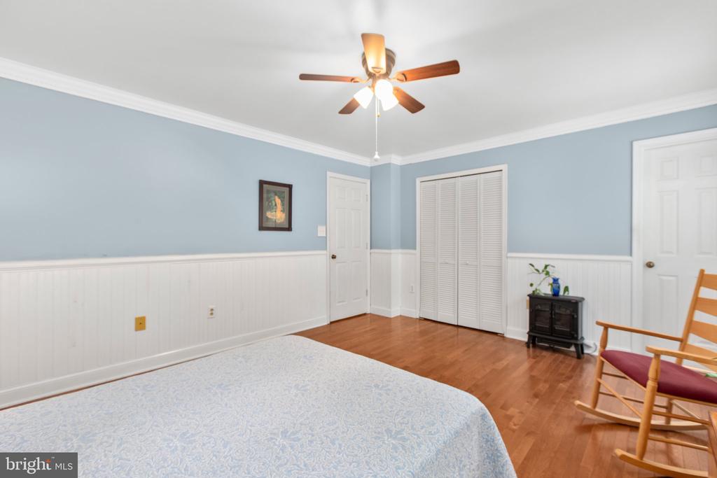 64 Briarwood Dr
