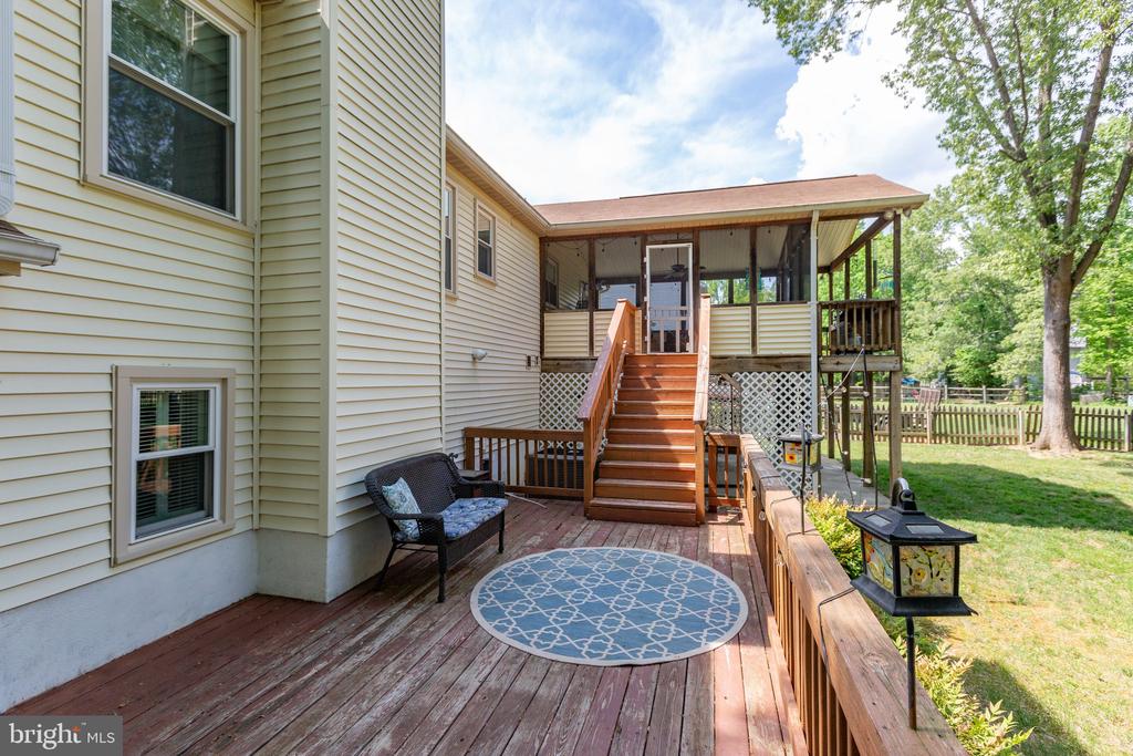 64 Briarwood Dr