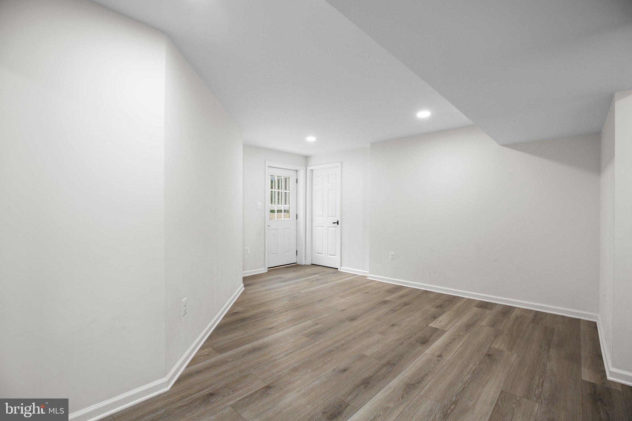 66 Marsh Rd