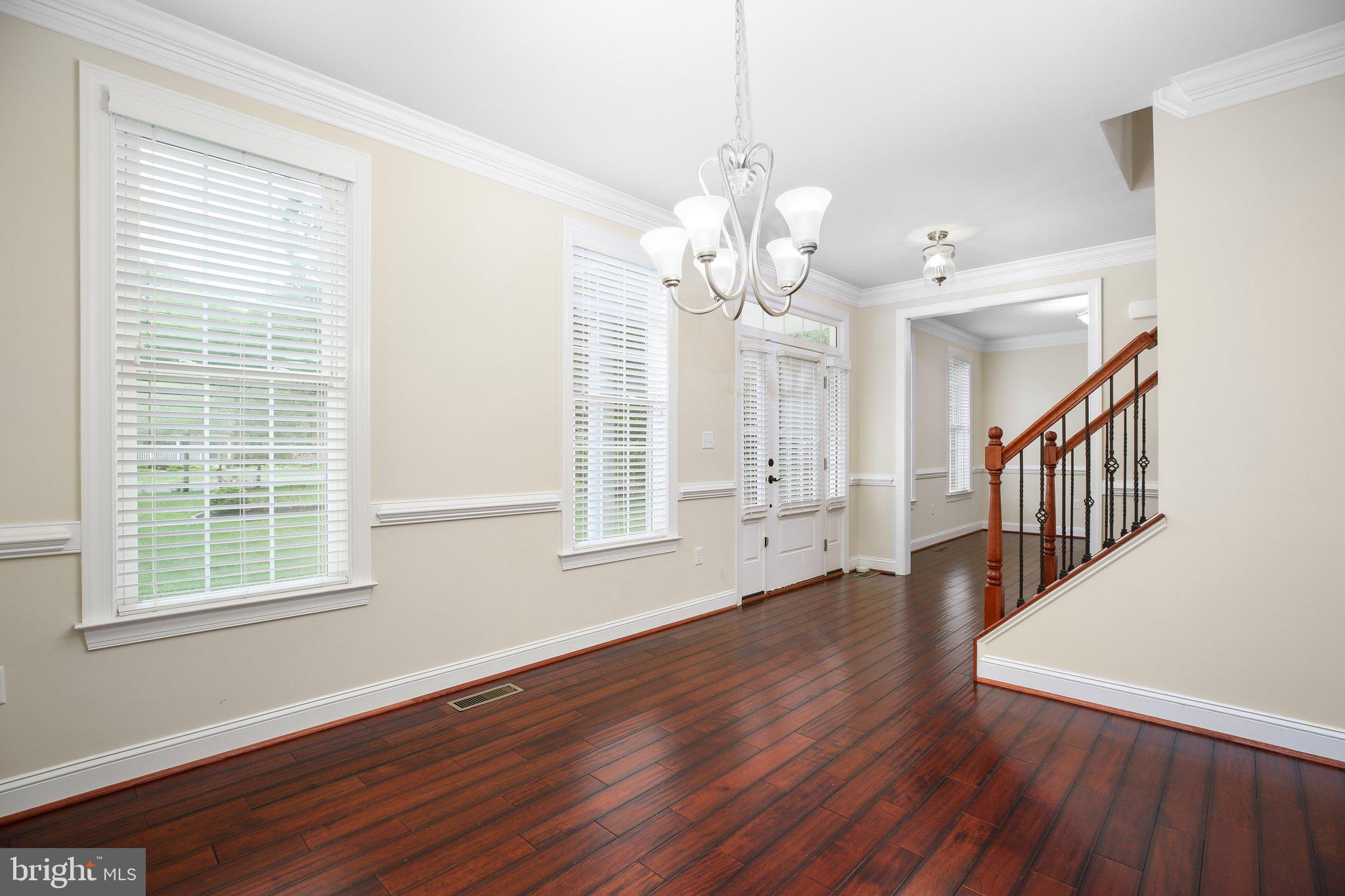 66 Marsh Rd