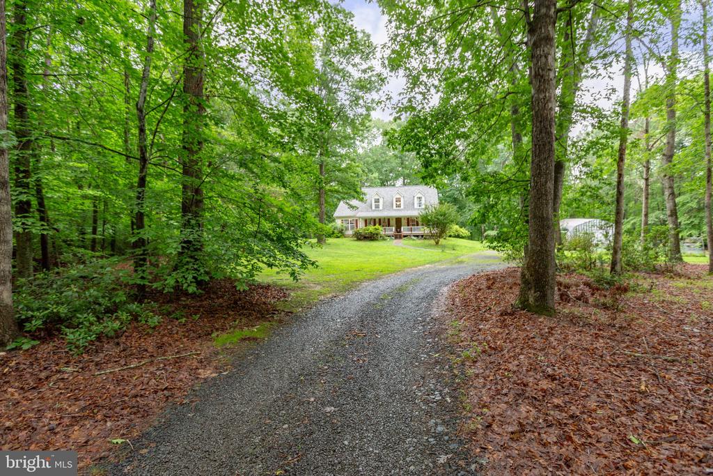 55 Queen Marys Ln