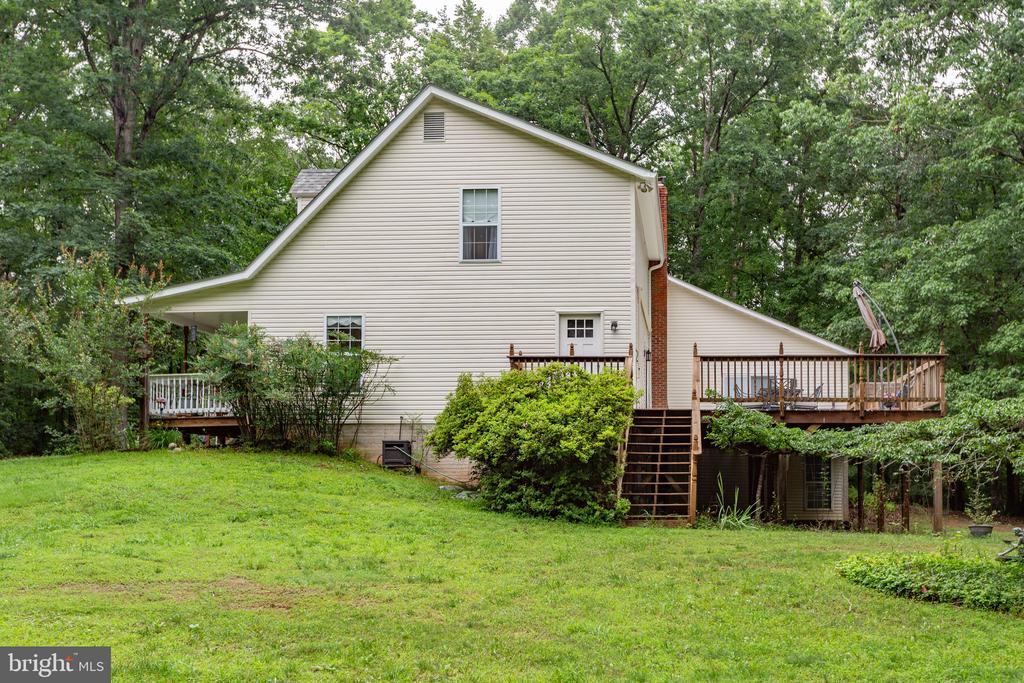 55 Queen Marys Ln