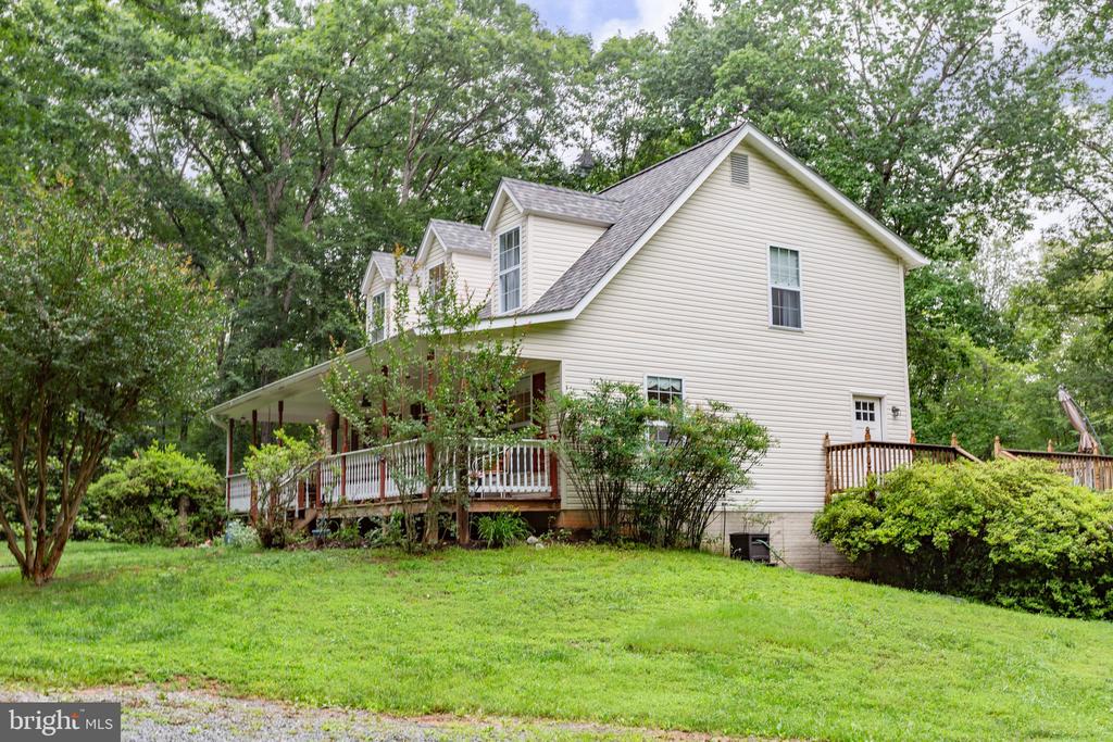 55 Queen Marys Ln