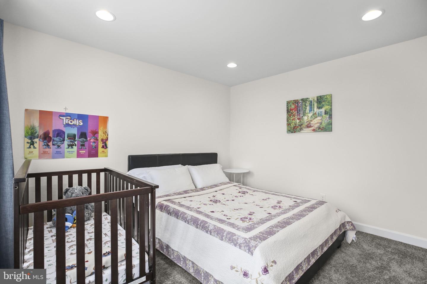 225 Perth Dr