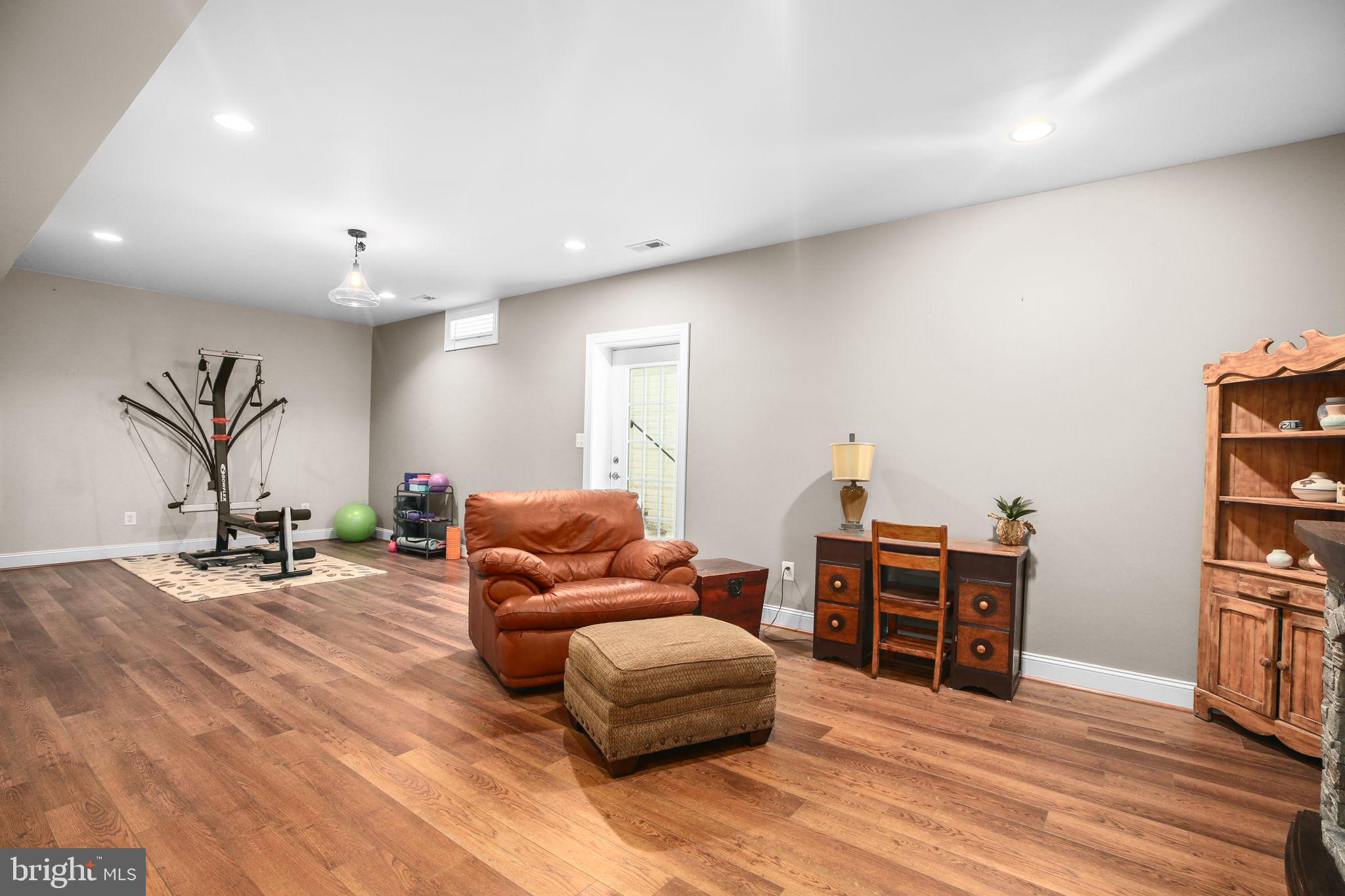 12 Garnet Way