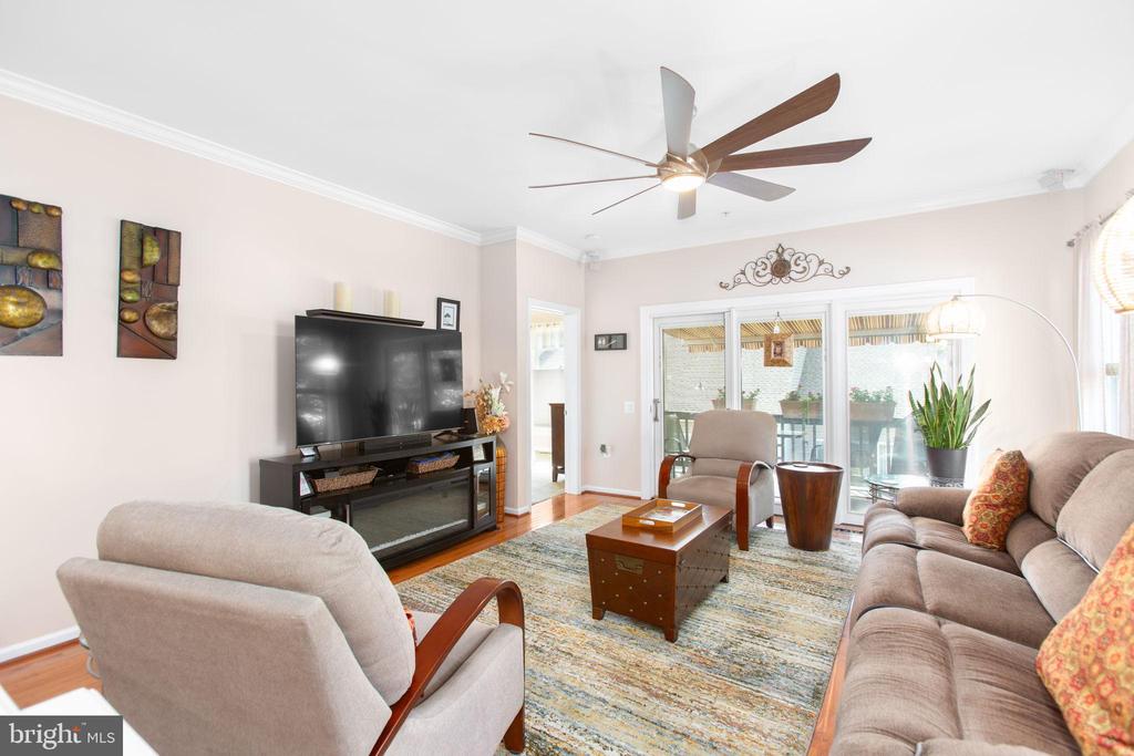 107 LEGEND DRIVE