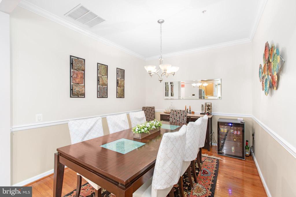 107 LEGEND DRIVE