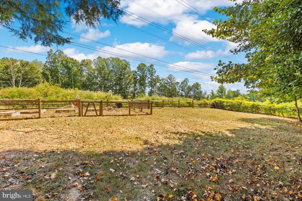 1229 AQUIA DRIVE