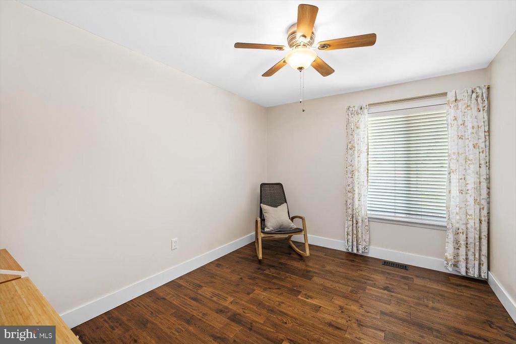 1229 AQUIA DRIVE