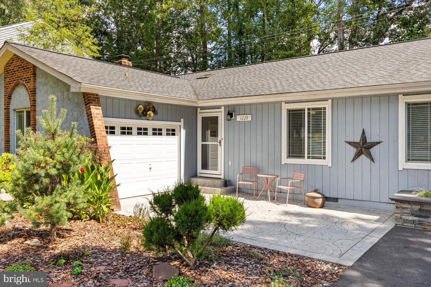 1229 AQUIA DRIVE