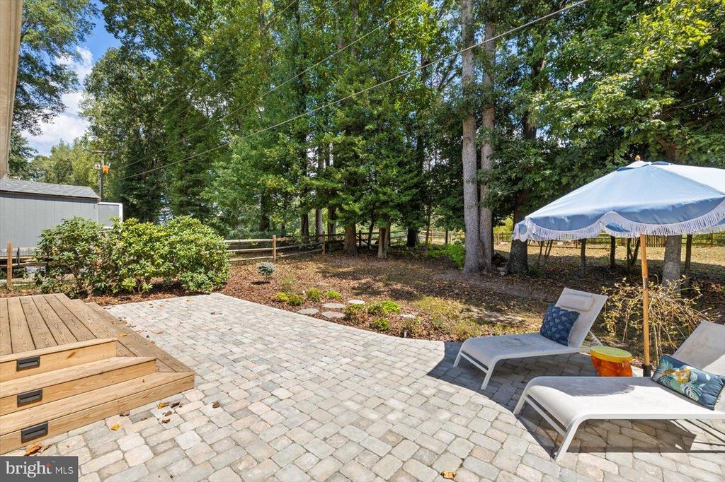 1229 AQUIA DRIVE