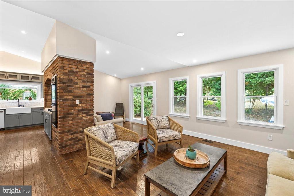1229 AQUIA DRIVE