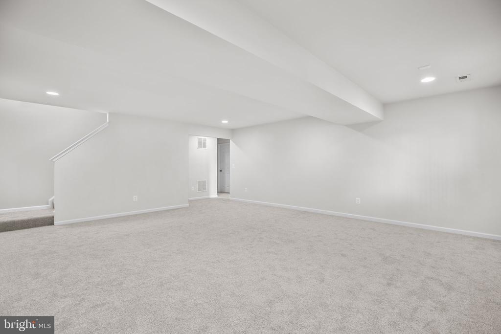 407 APRICOT STREET