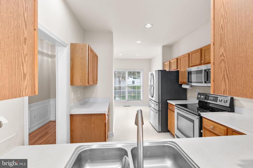 304 BRIDGEWATER CIRCLE