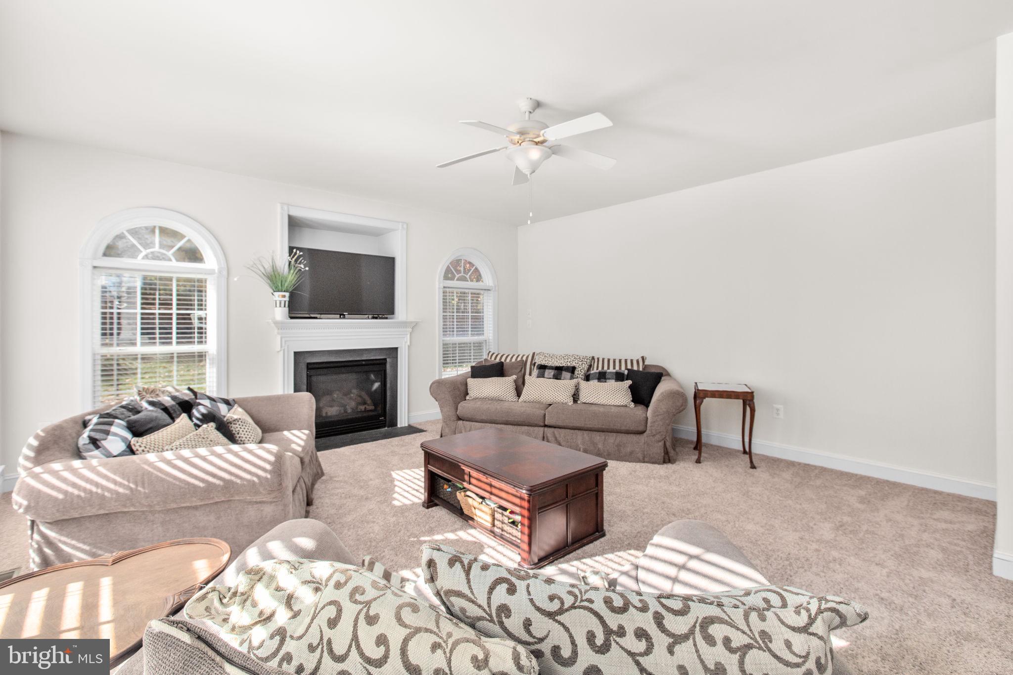 425 GENTLE BREEZE CIRCLE