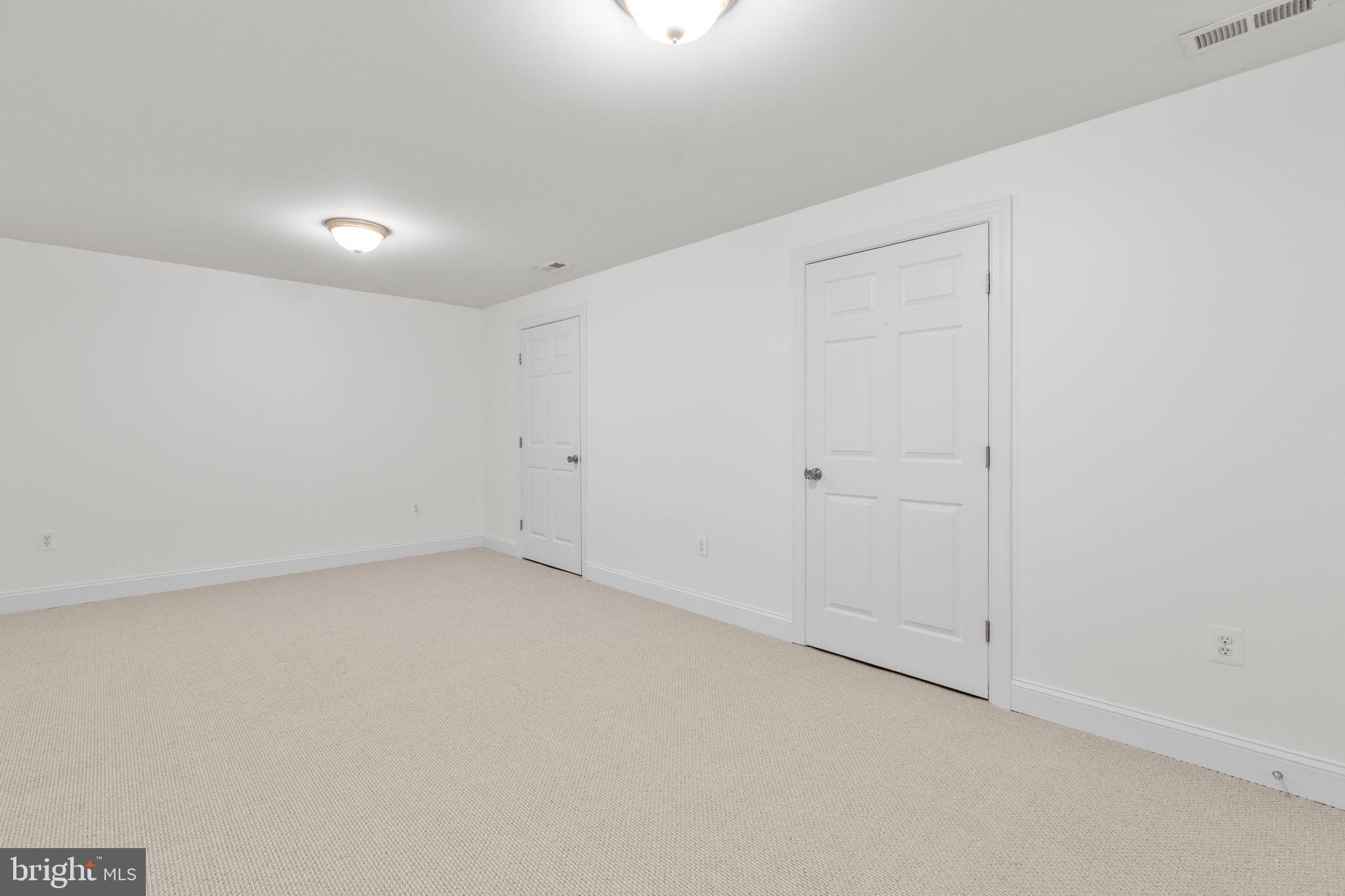 425 GENTLE BREEZE CIRCLE