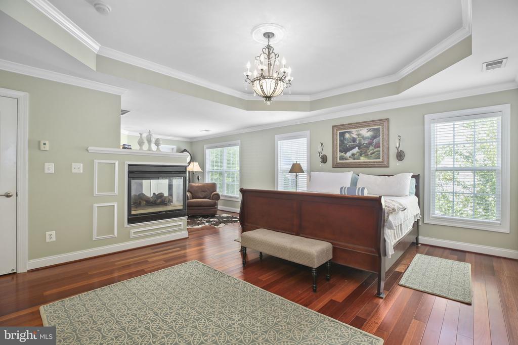12 GARNET WAY