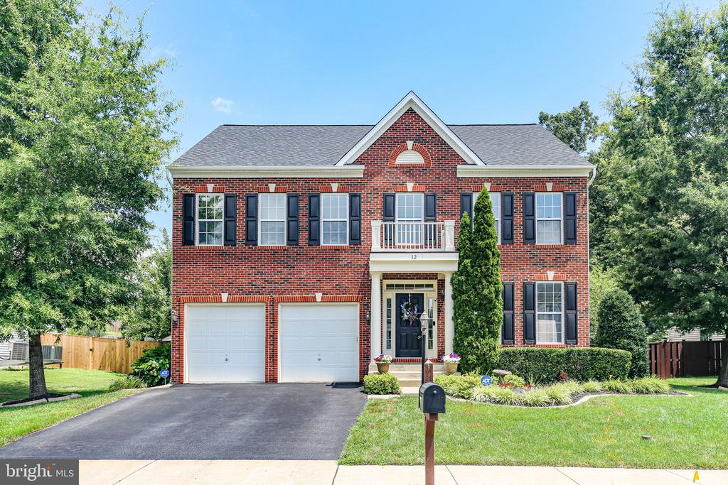 12 GARNET WAY