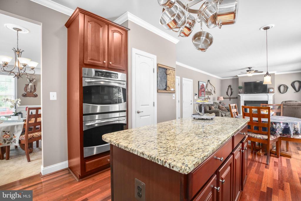 12 GARNET WAY