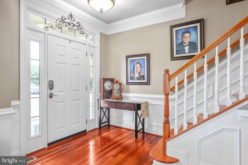 12 GARNET WAY