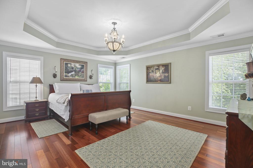 12 GARNET WAY