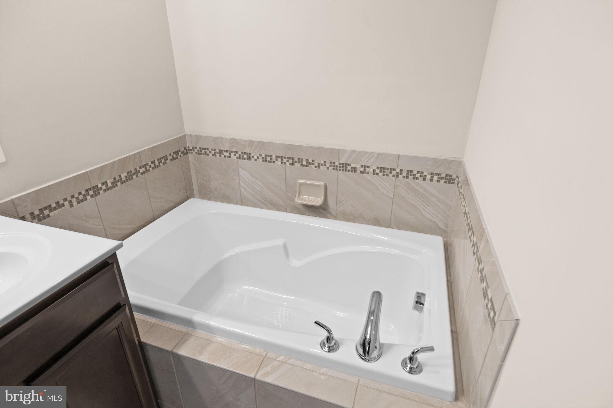 400 WOODSTREAM CIRCLE 32140