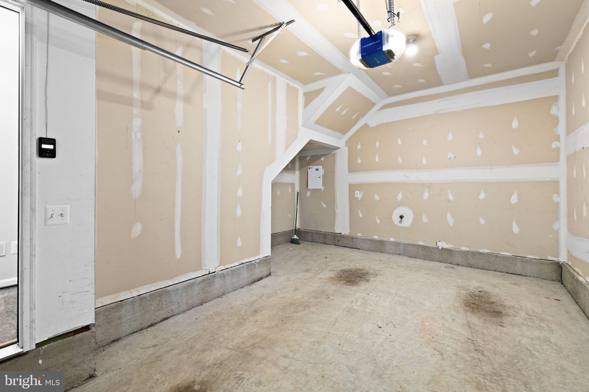 400 WOODSTREAM CIRCLE 32140