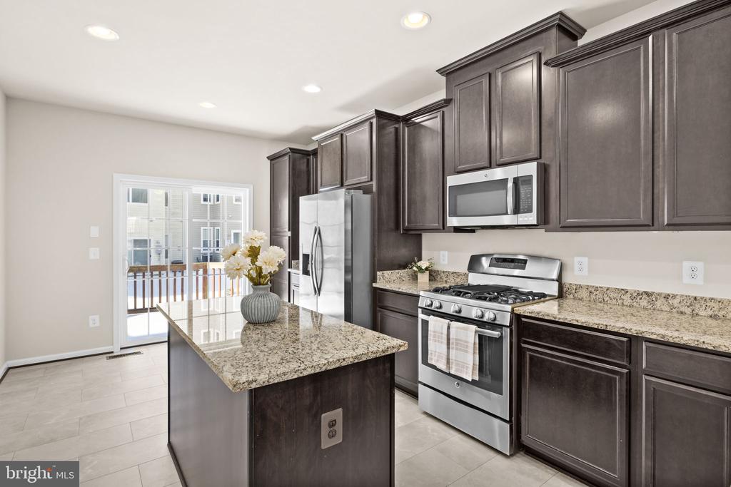 400 WOODSTREAM CIRCLE 32140