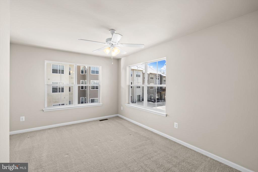 400 WOODSTREAM CIRCLE 32140