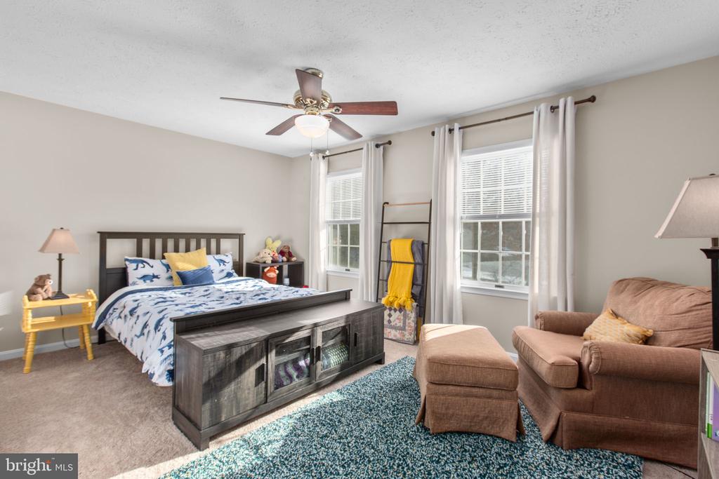 5 CAMELOT COURT