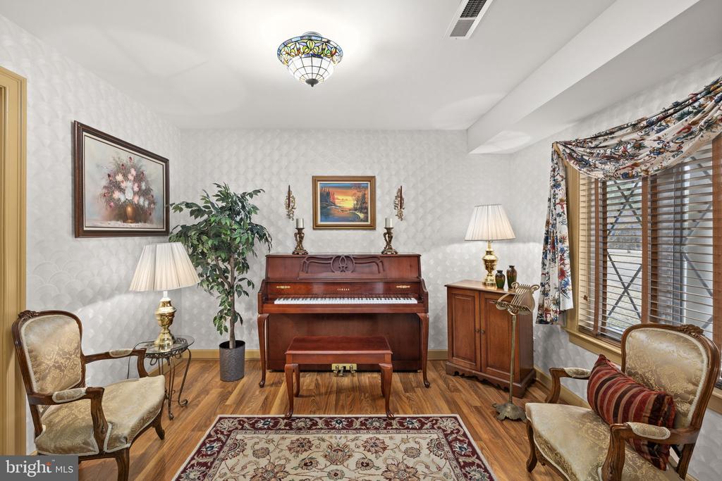 54 HUDSON ROAD