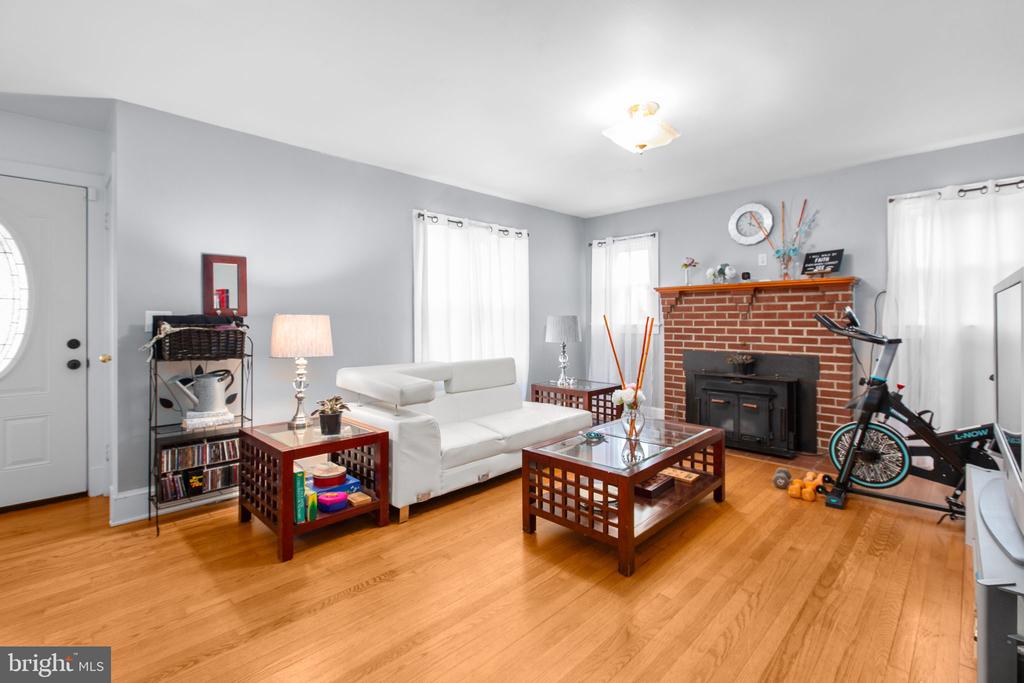 80 FERRY ROAD