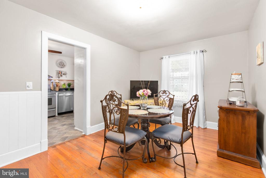 80 FERRY ROAD