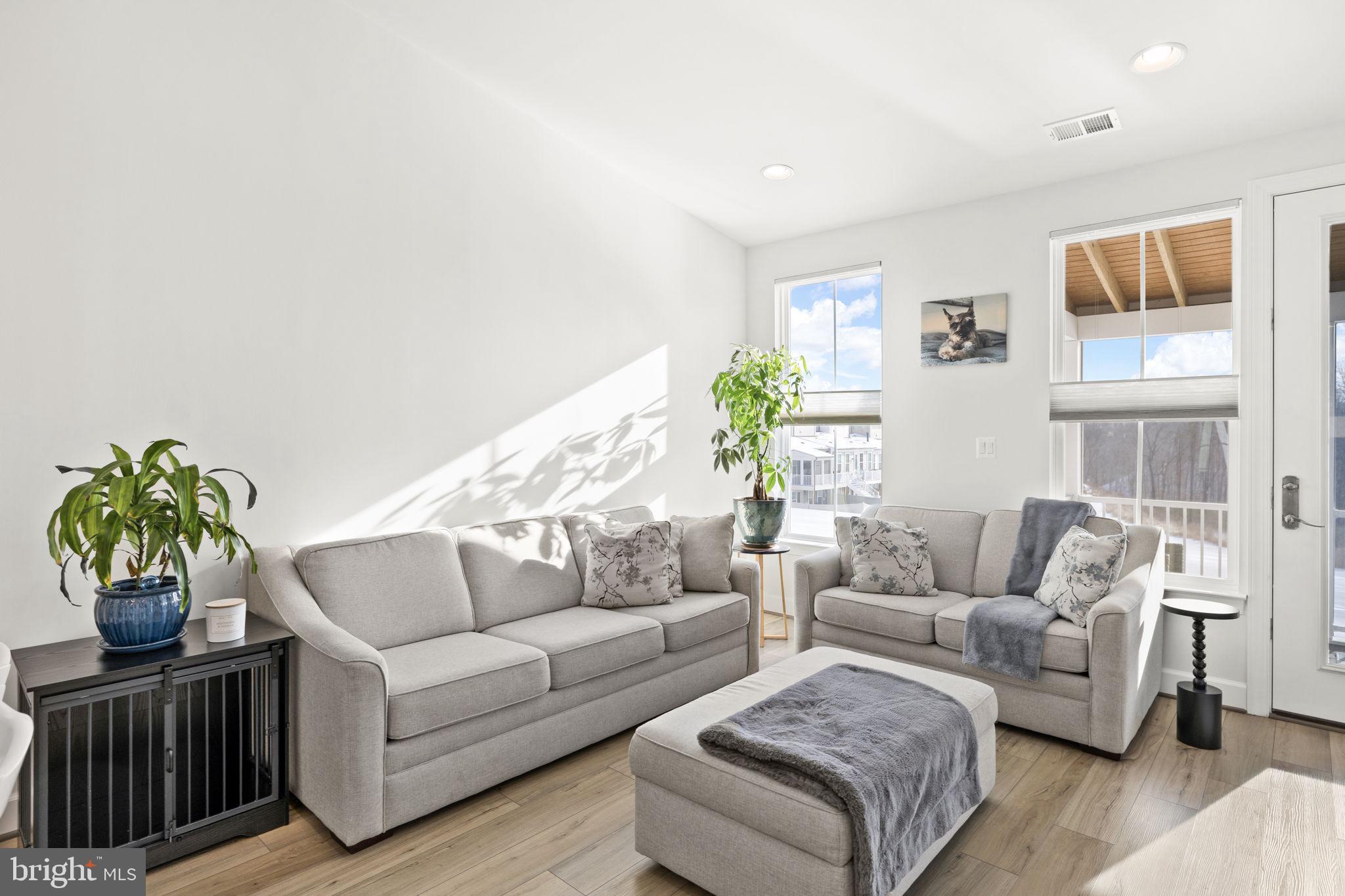 225 SMOKEBUSH DRIVE