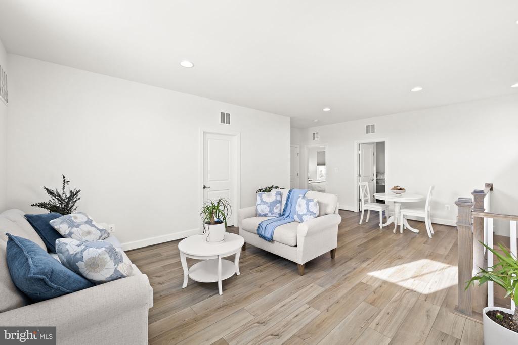 225 SMOKEBUSH DRIVE