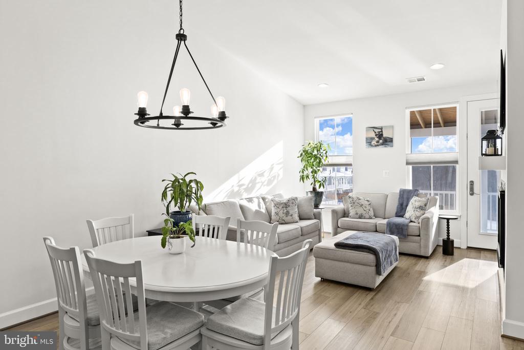 225 SMOKEBUSH DRIVE