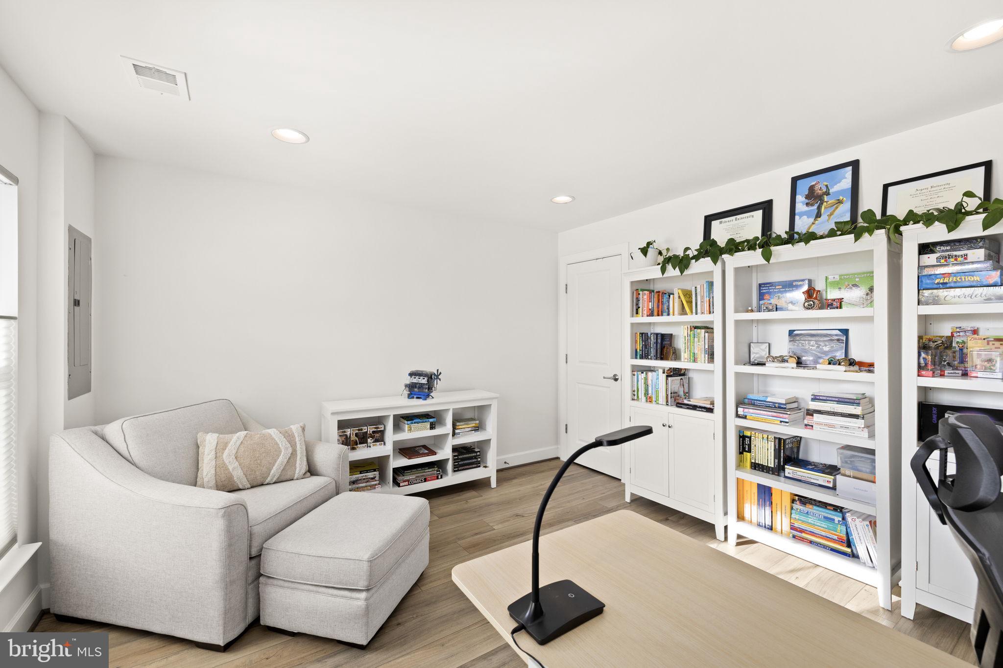 225 SMOKEBUSH DRIVE
