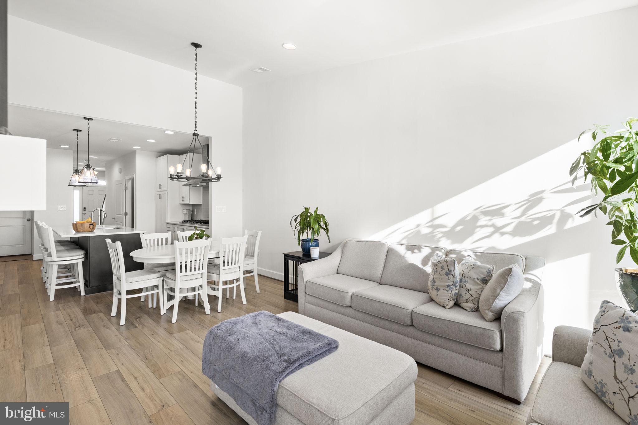 225 SMOKEBUSH DRIVE
