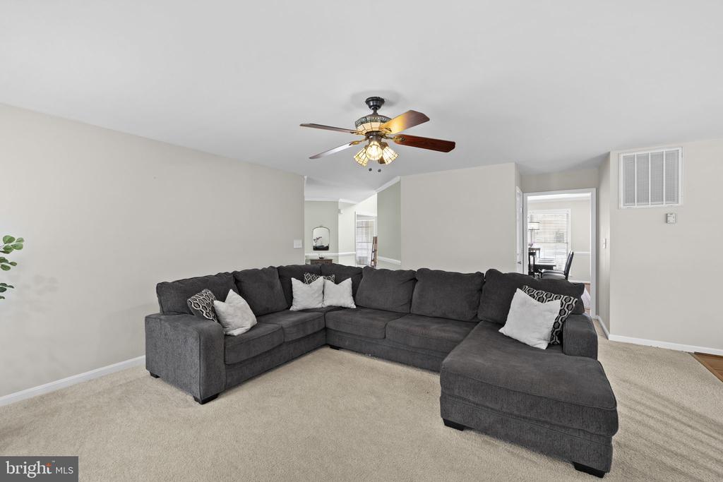 48 BOULDER DRIVE