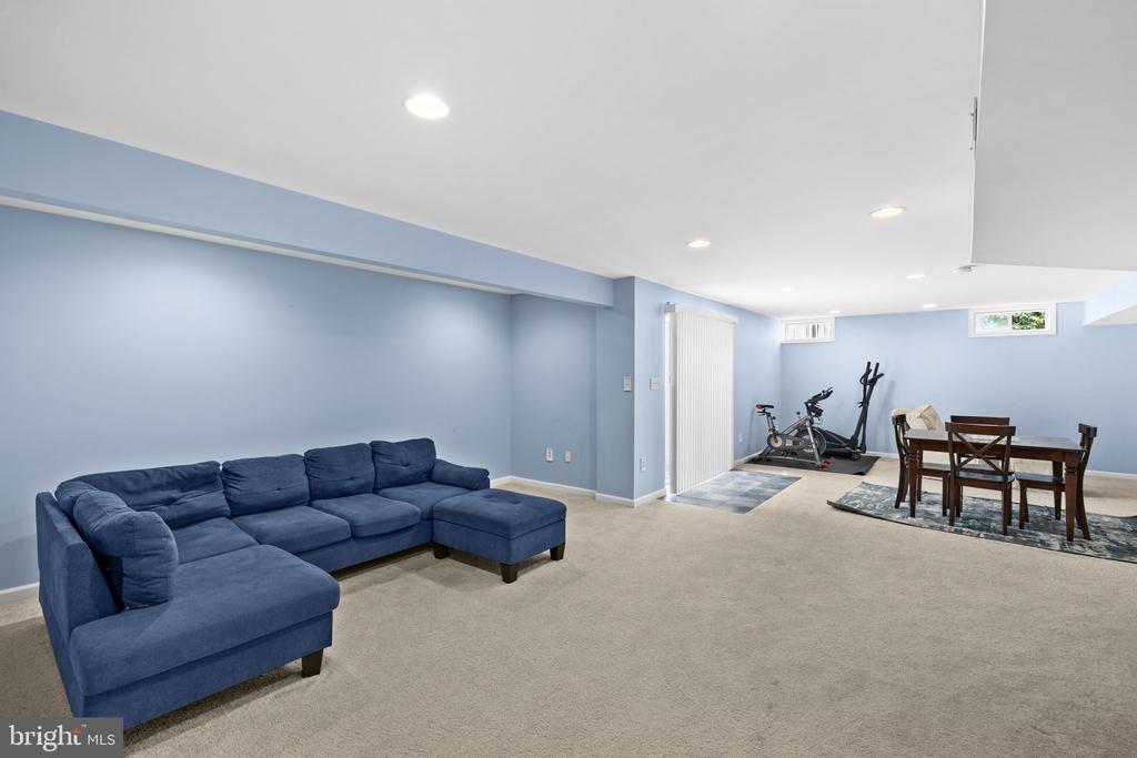 48 BOULDER DRIVE