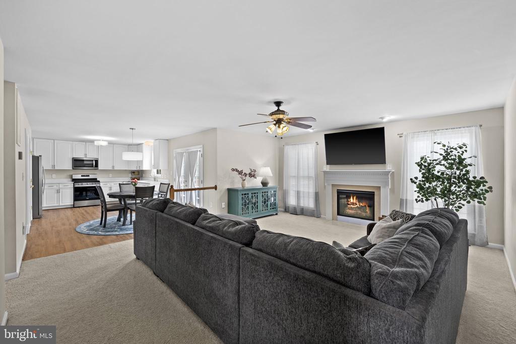 48 BOULDER DRIVE