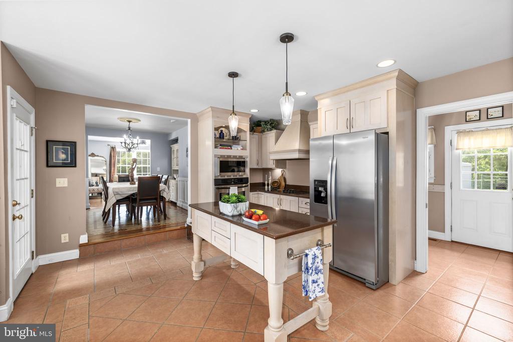 104 RABBIT ROAD