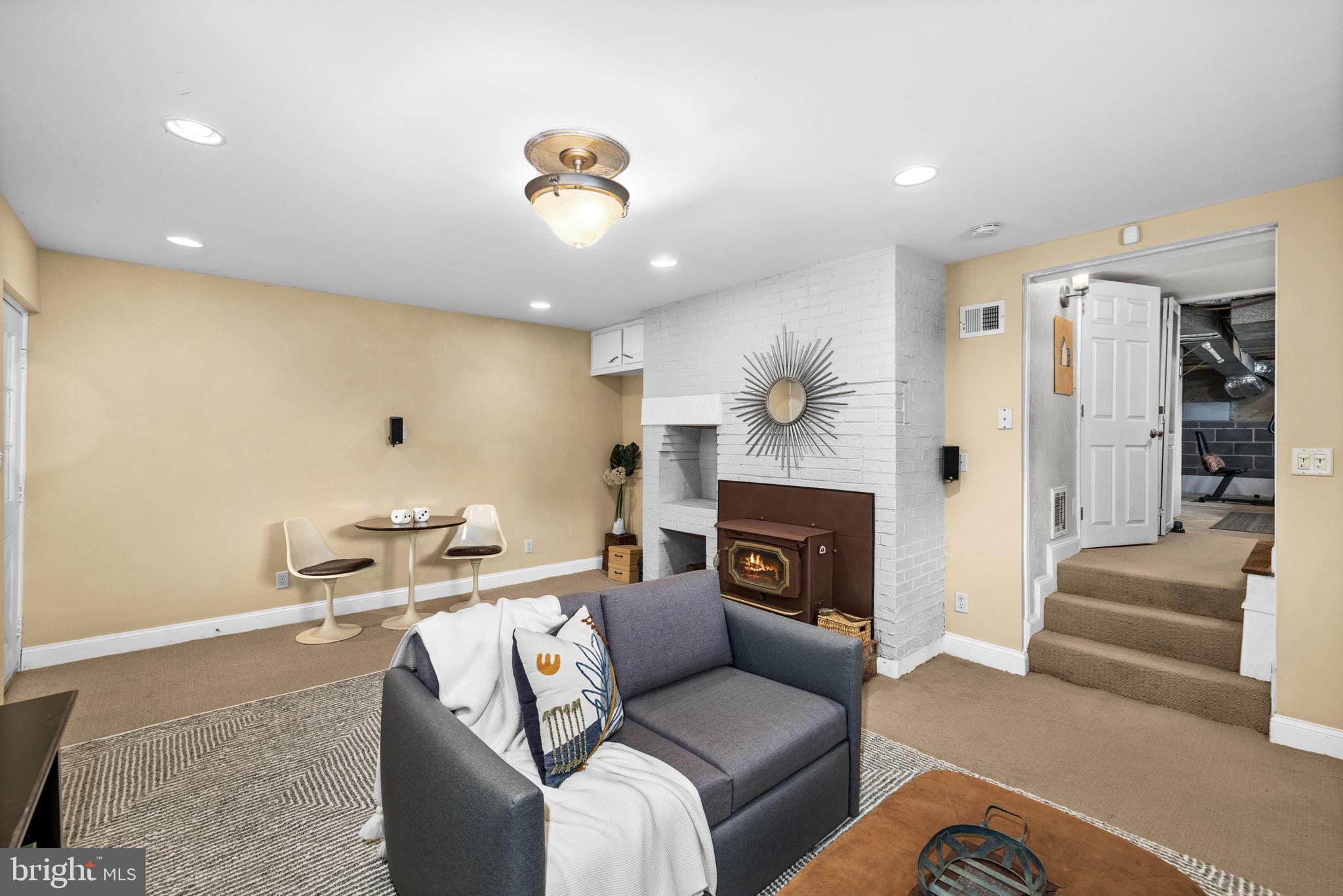 104 RABBIT ROAD