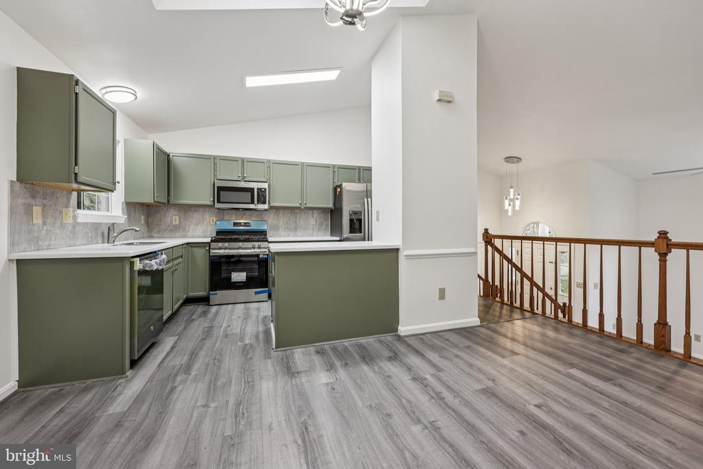 13 HOWARD CIRCLE