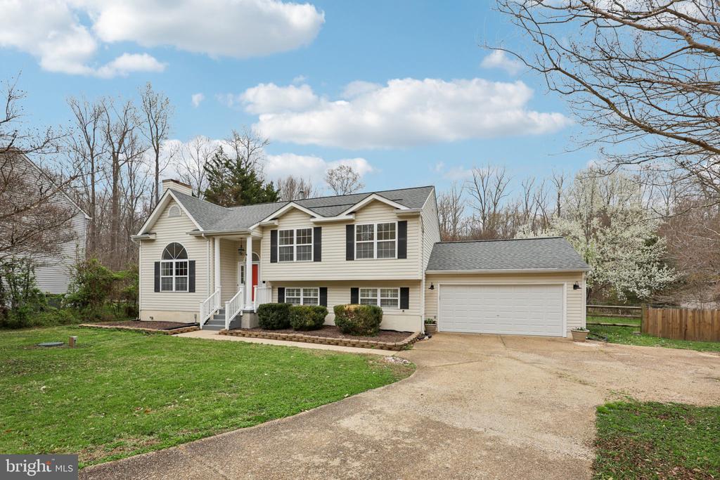 13 HOWARD CIRCLE