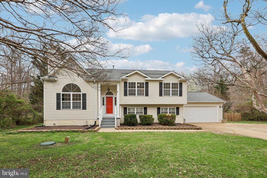 13 HOWARD CIRCLE