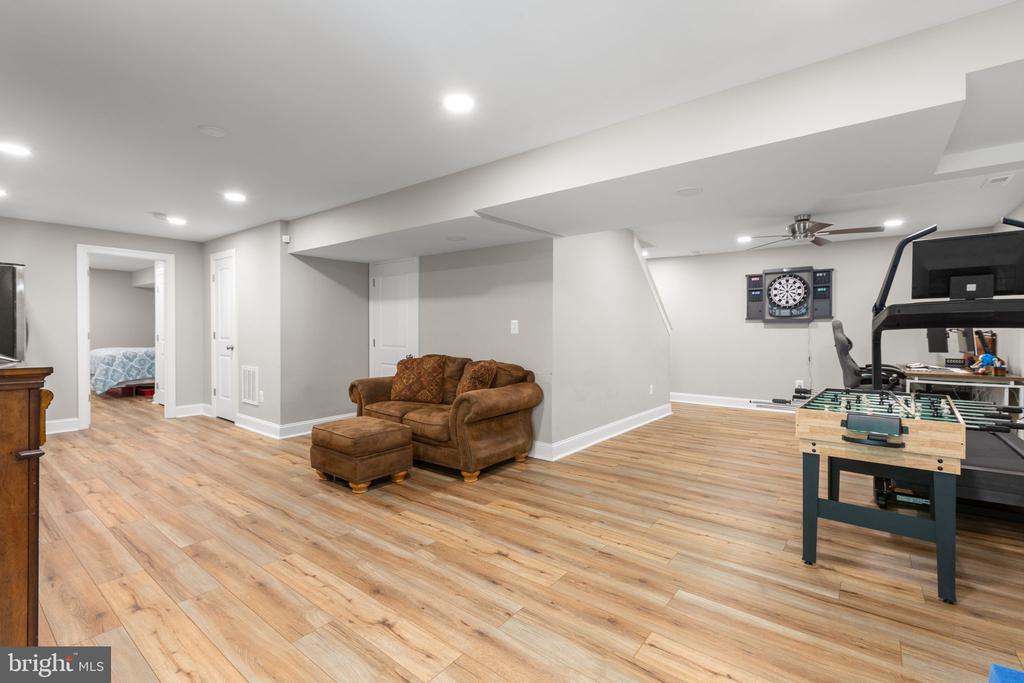 3 YORK COURT