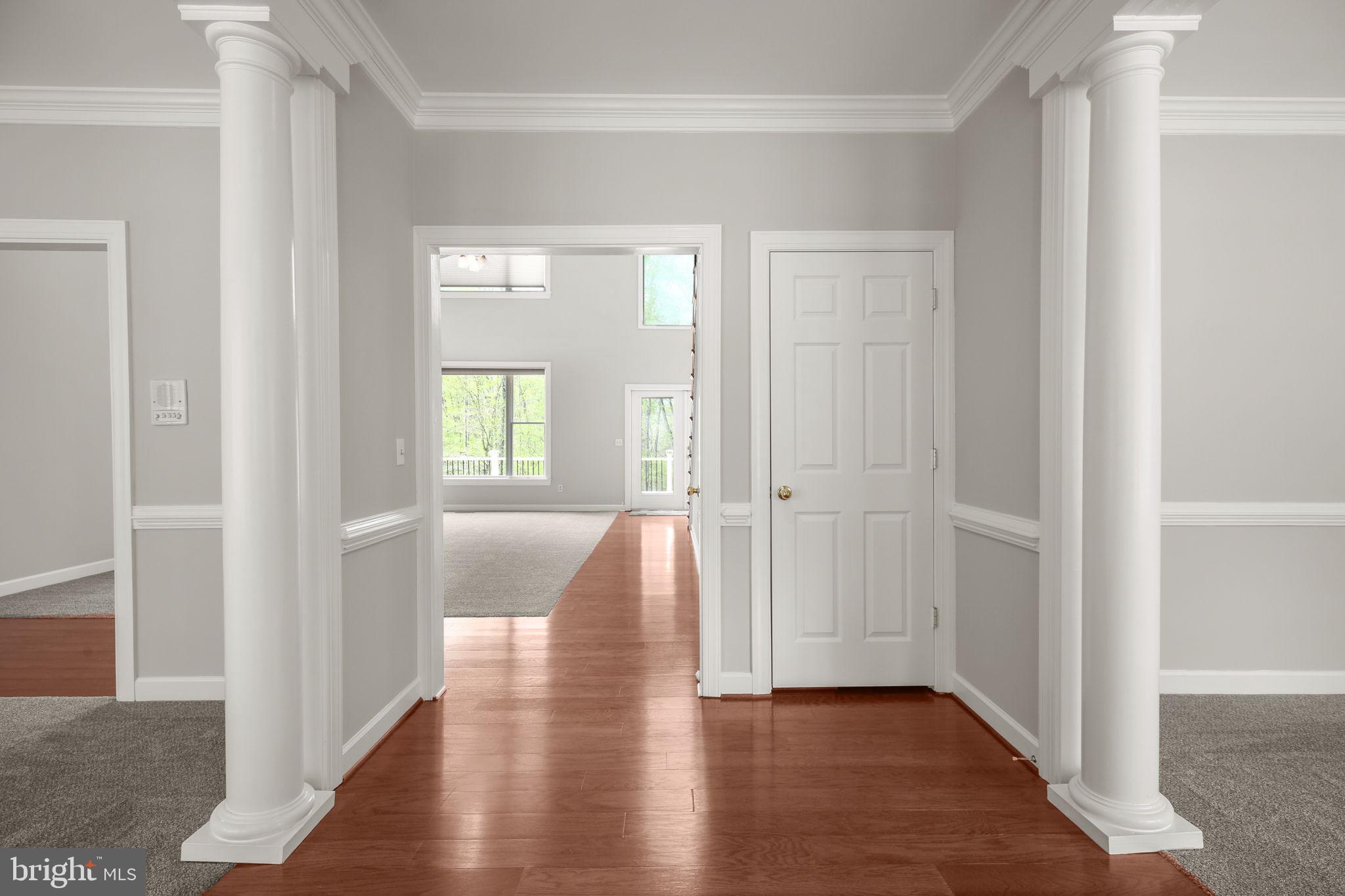 839 QUEEN ANNE DRIVE