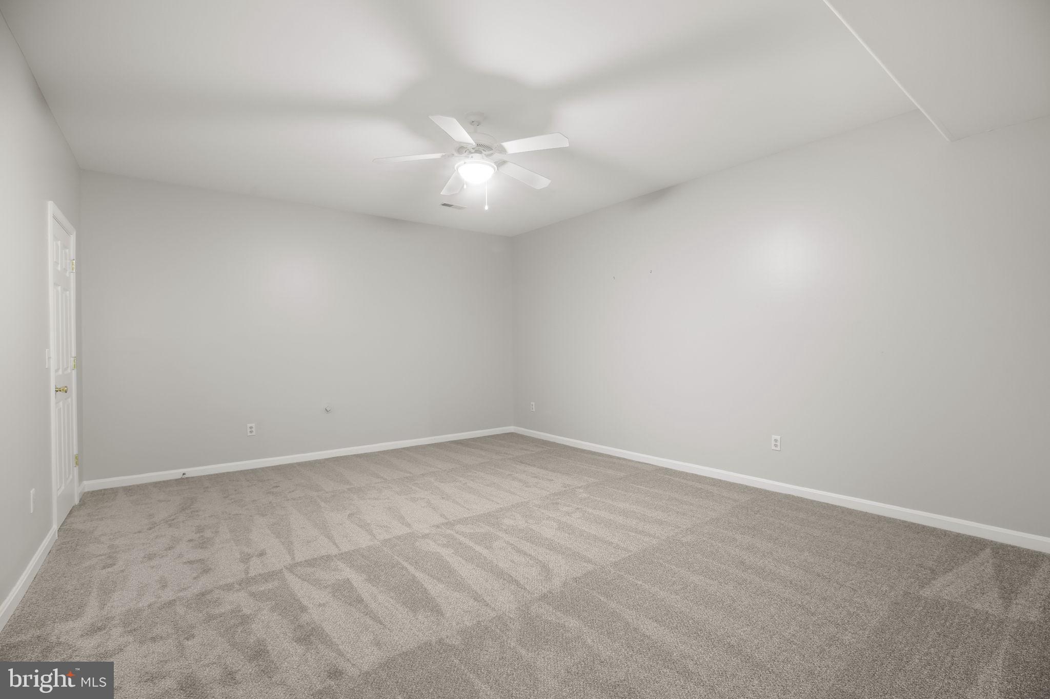 839 QUEEN ANNE DRIVE