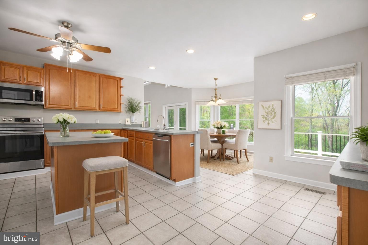 839 QUEEN ANNE DRIVE